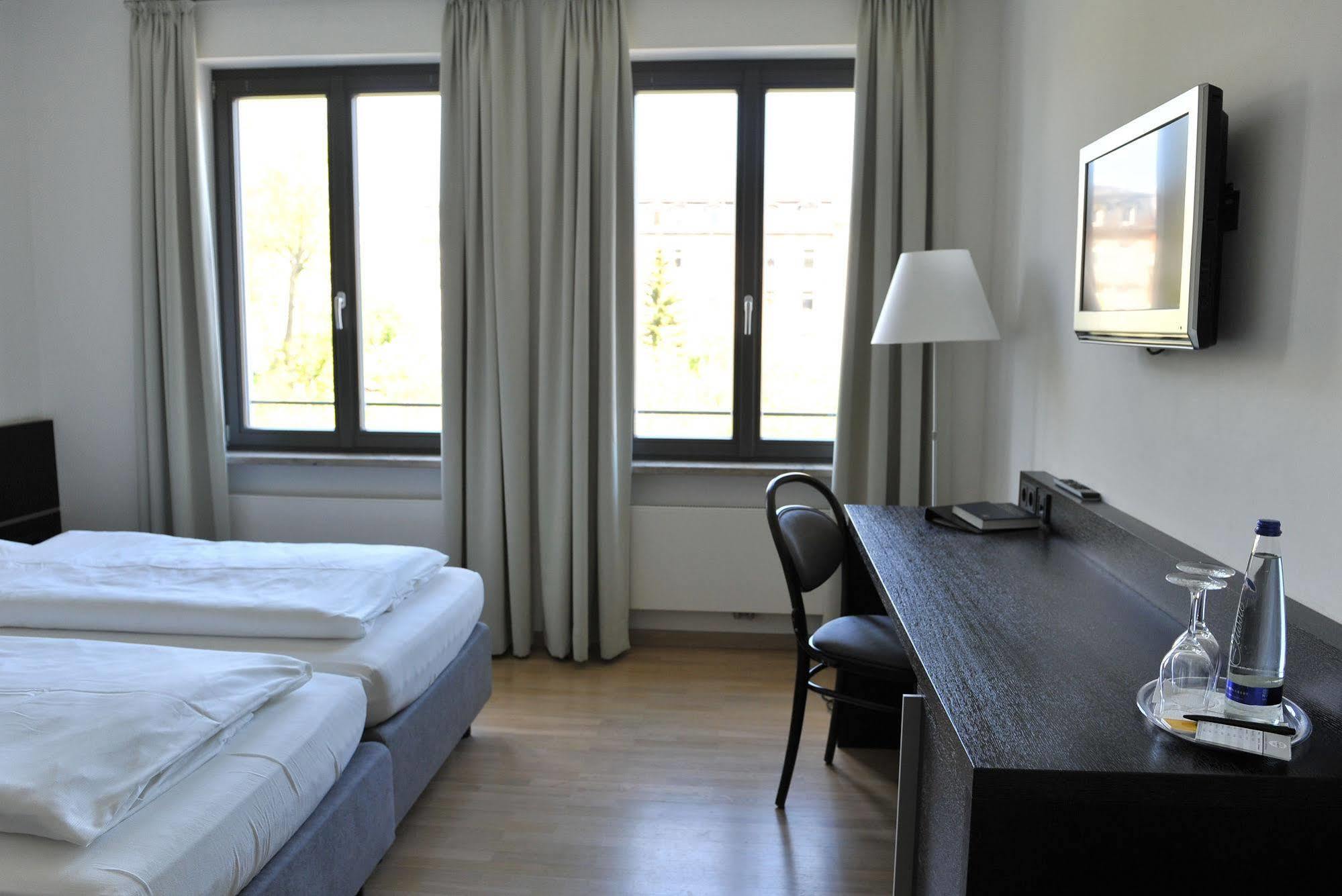 Tandem Hotel Bamberga Esterno foto